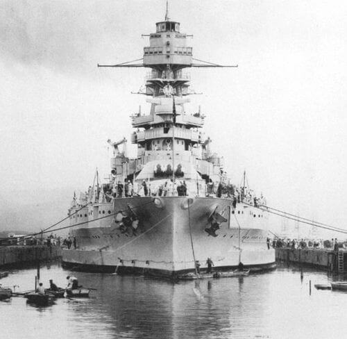 The USS Arizona One OF the Most Famous Battleship Of All Time